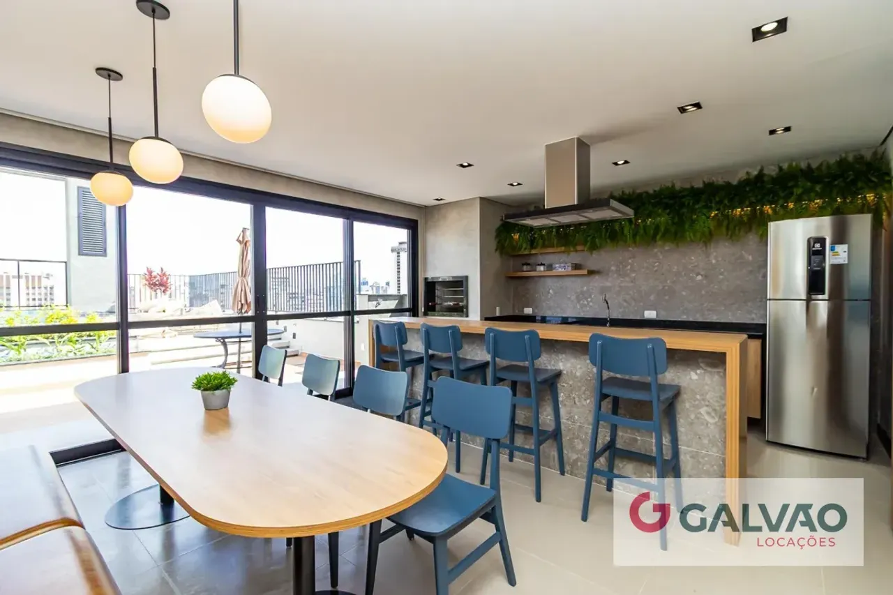 Furnished 1-bedroom apartment with open-plan gas kitchen — photo 18