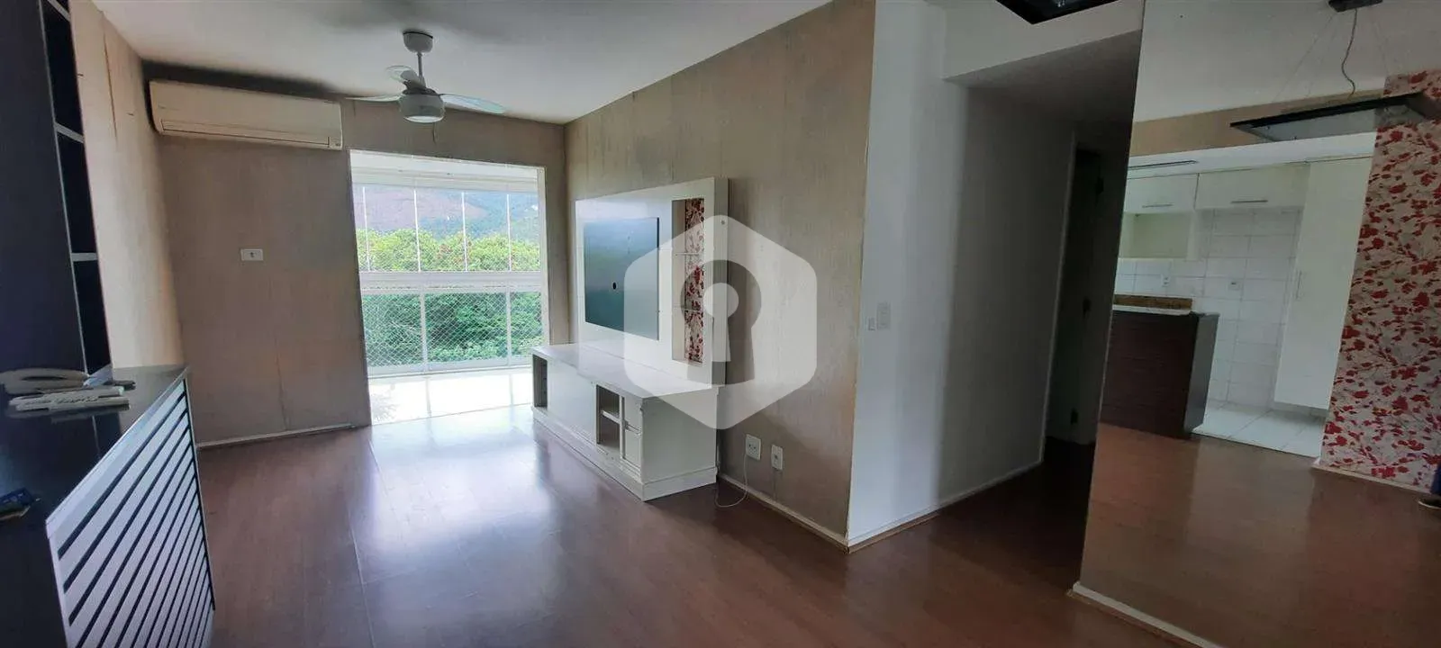 Apartamento de 2 quartos com varanda envidraçada — photo 4