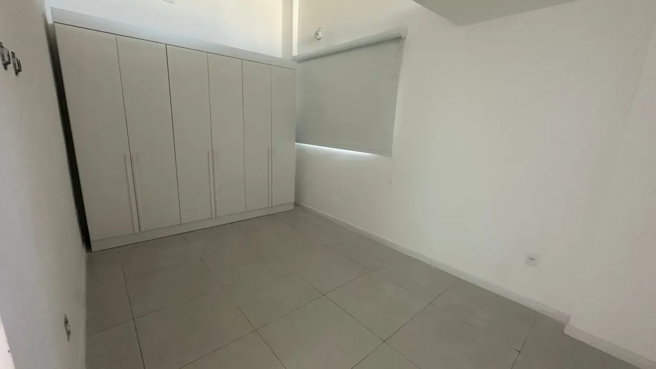 Apartment with 3 bedrooms and 5 bathrooms, 2 parking spots — photo 31