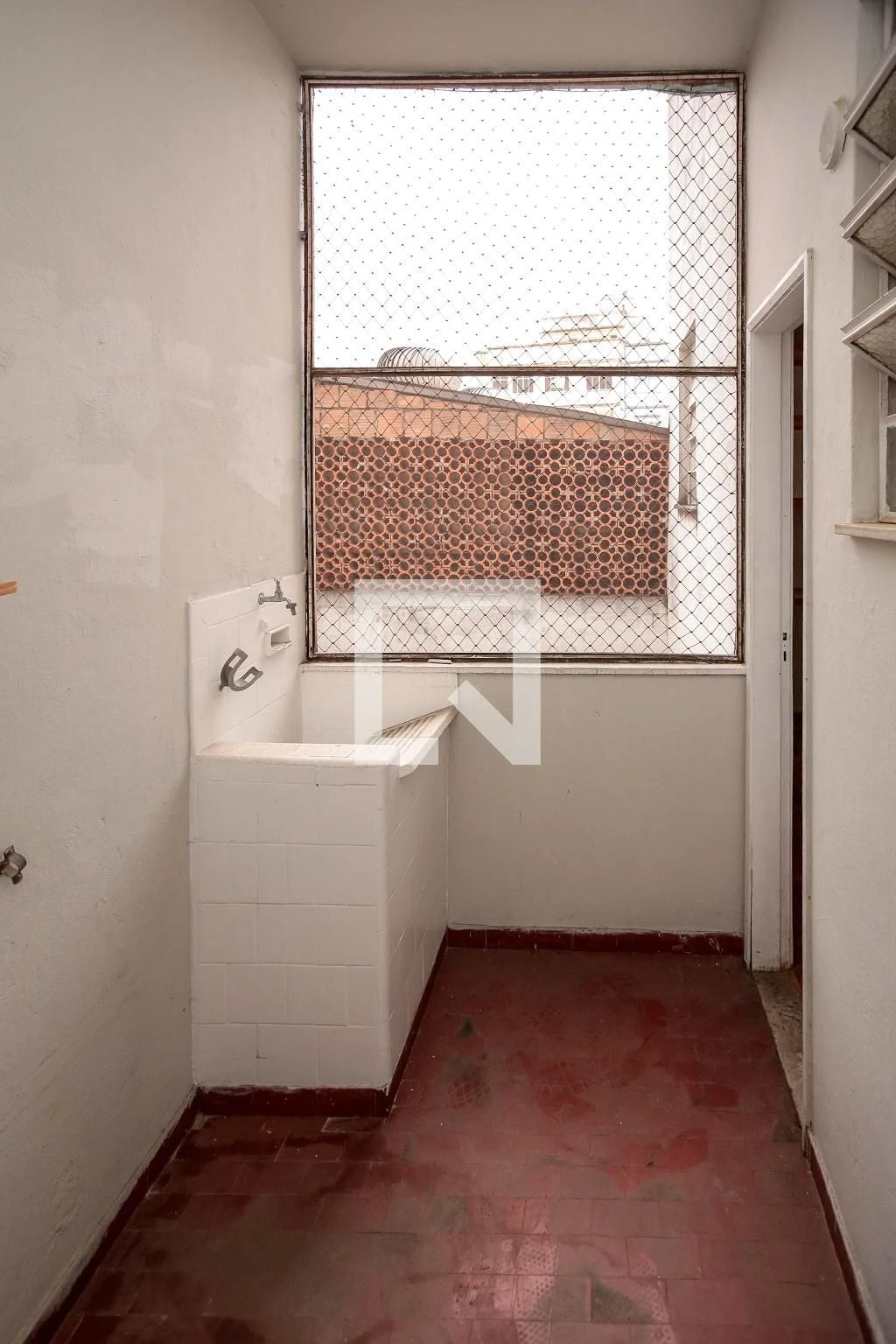 Apartment, 78 m², with wood or laminate floors — photo 16