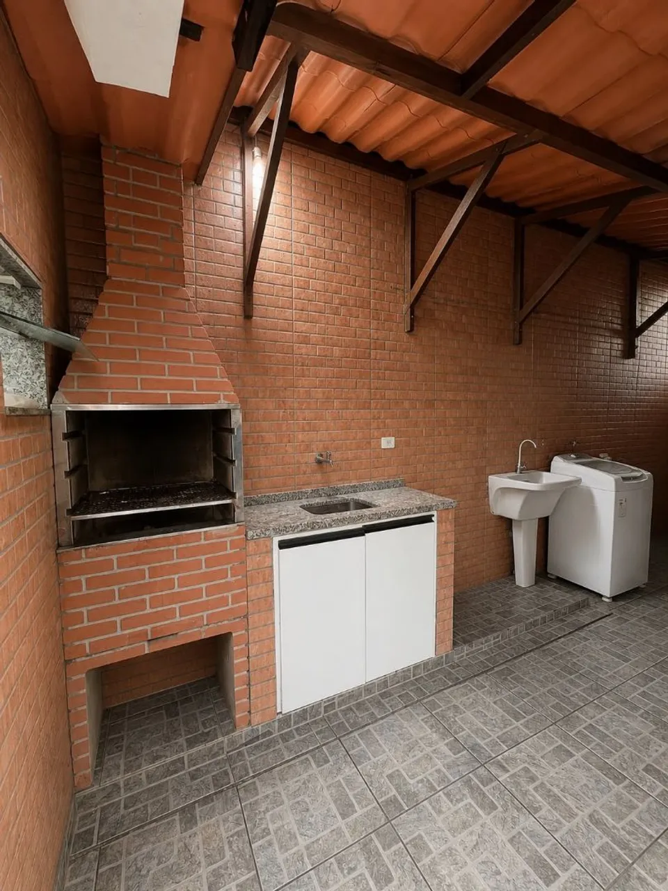 Apartamento mobiliado com 2 dormitórios e varanda — photo 8