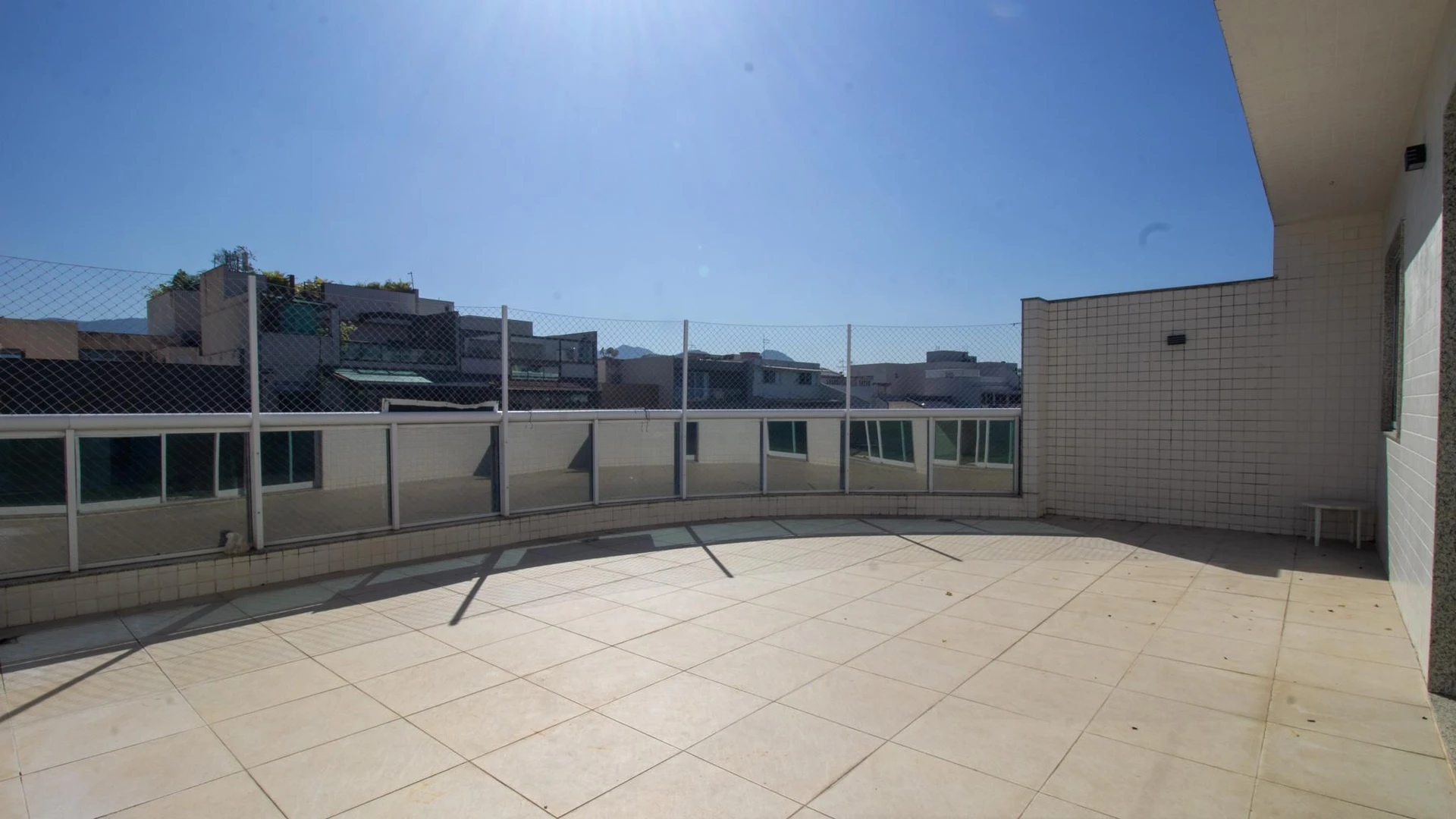 Apartamento com 3 suítes e 4 banheiros com varanda — photo 4