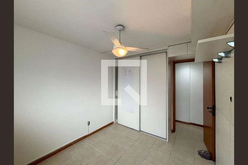 111 m² rental apartment with 3 bedrooms and 2 parking spots — photo 20