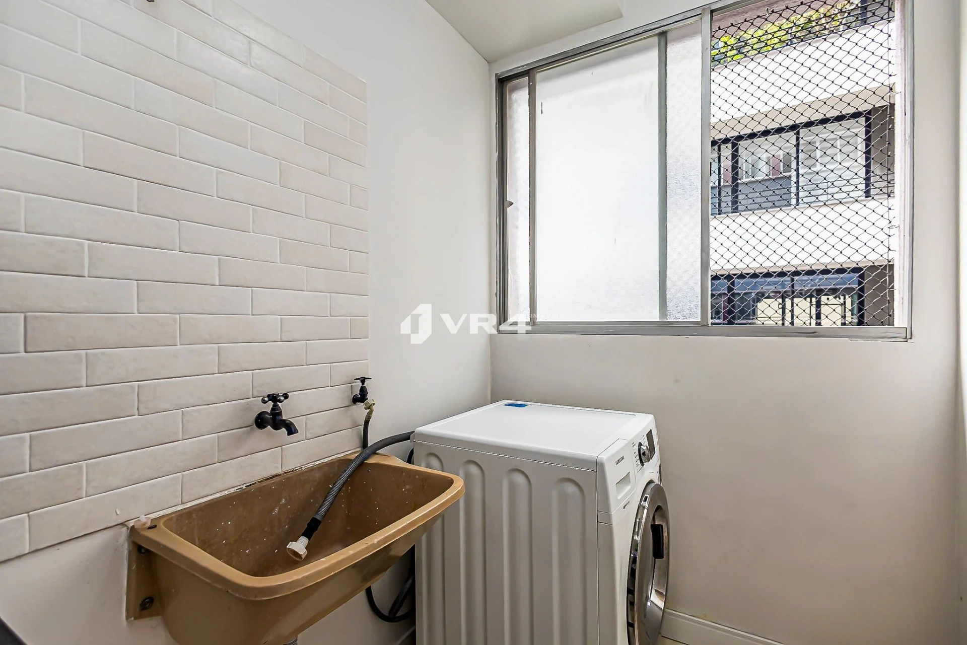 Furnished apartment, 54 m², with a home office — photo 9