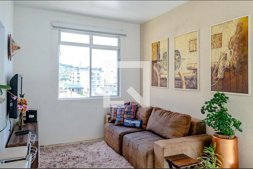 Furnished 2-bedroom apartment with pets and parking
