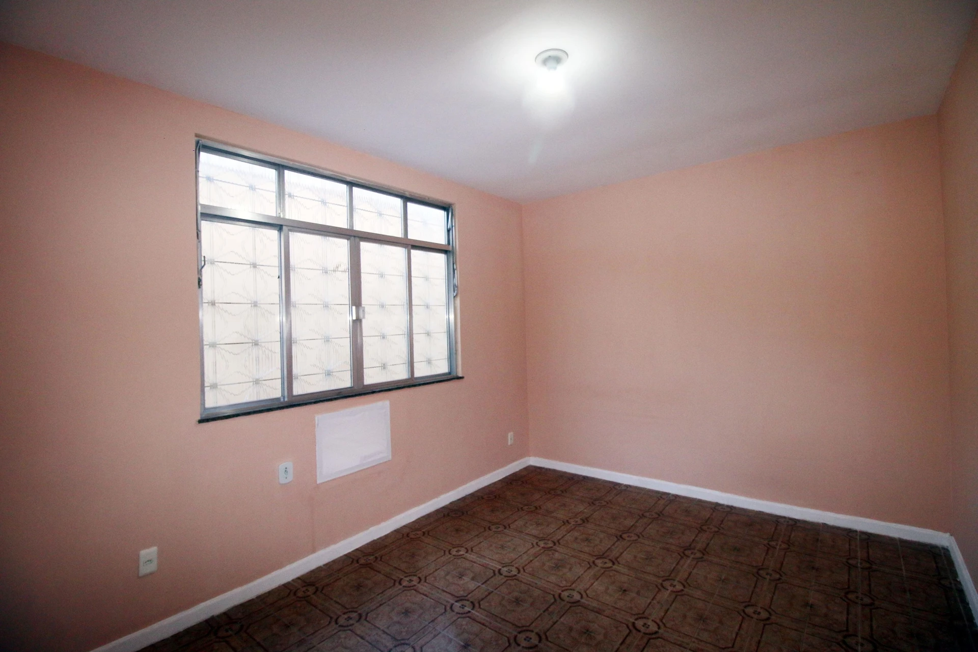 Apartamento para aluguel com 2 quartos, 1 banheiro — photo 13