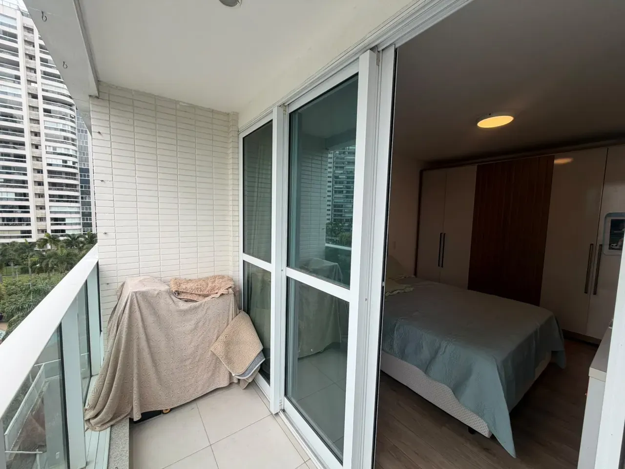 2-bedroom apartment with a home office — photo 33