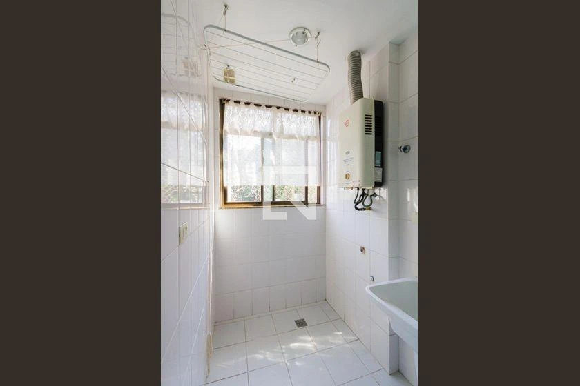 Apartamento com 3 quartos e cozinha fechada a gás — photo 55