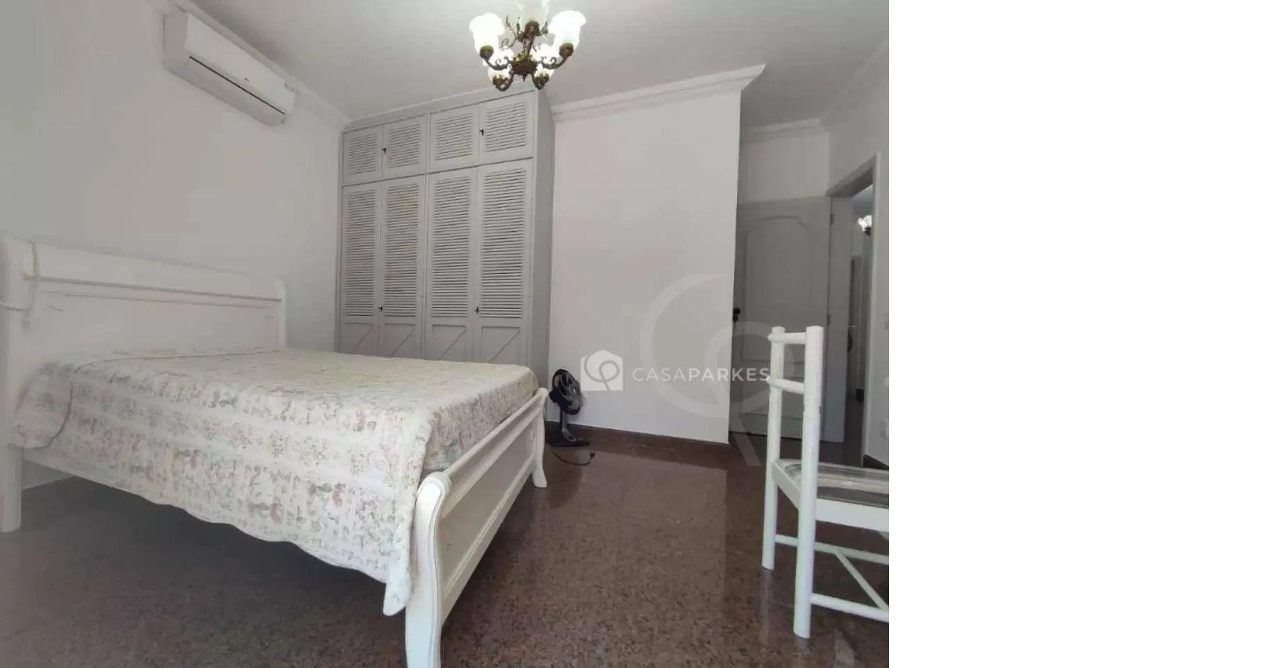 Casa mobiliada de 4 quartos e 5 banheiros com cozinha fechada — photo 22