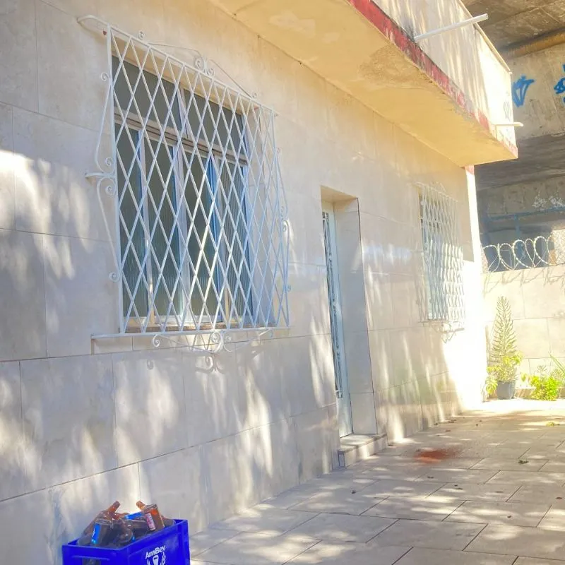 Unfurnished apartment with 2 bedrooms and 2 bathrooms — photo 25