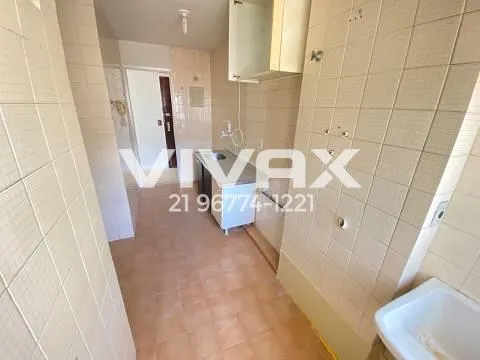 Apartment, 64 m², with wood or laminate floors — photo 4