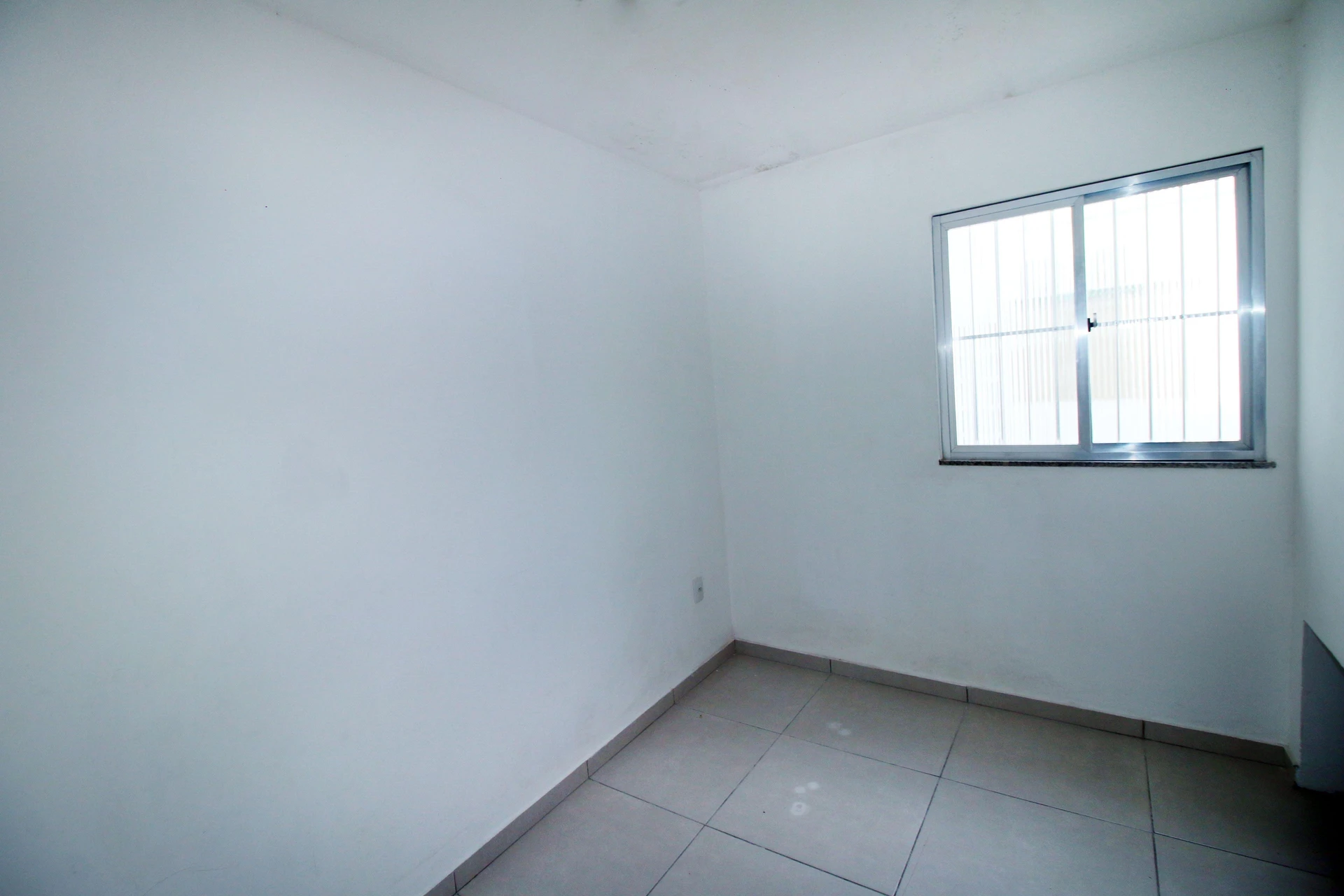 House with 2 bedrooms and 2 bathrooms plus parking — photo 15
