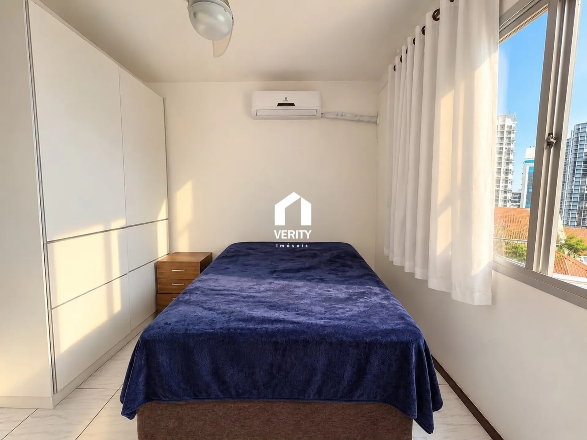One-bedroom apartment with a home office in Florianópolis — photo 4