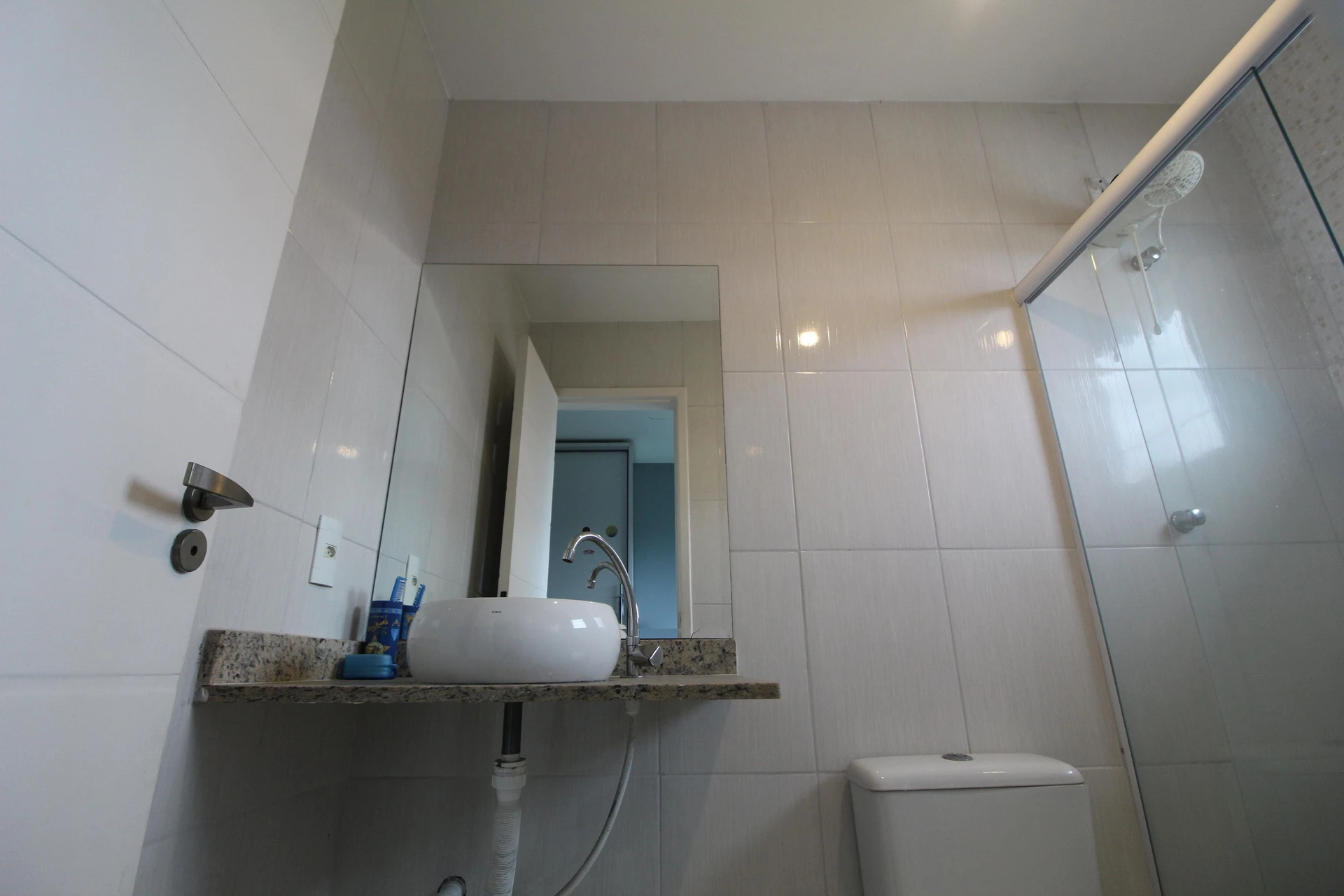 Rental apartment with 3 en-suite bedrooms and balcony — photo 7