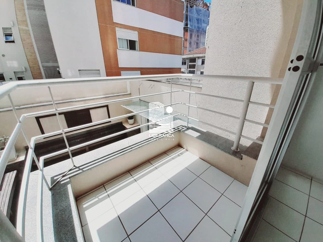 Apartamento de 82 m² con 2 suites y balcón — photo 3