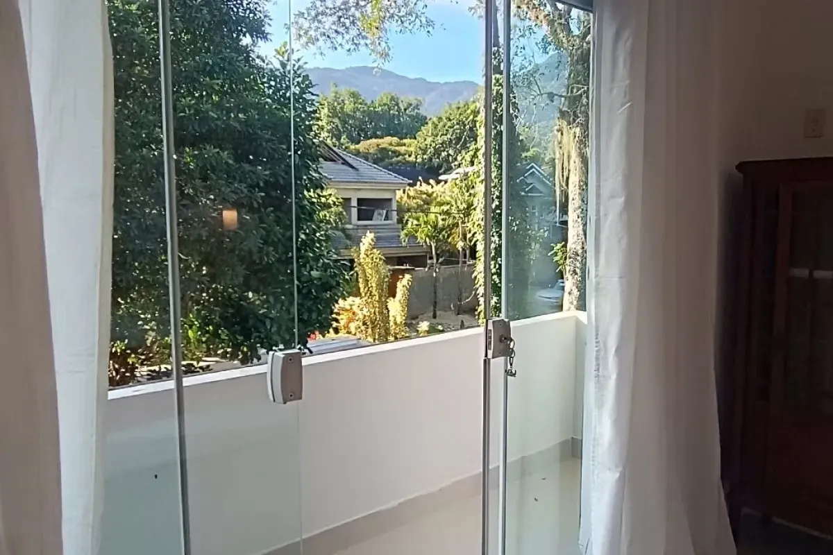 Casa mobiliada com 4 quartos e 5 banheiros, 220 m² — photo 22