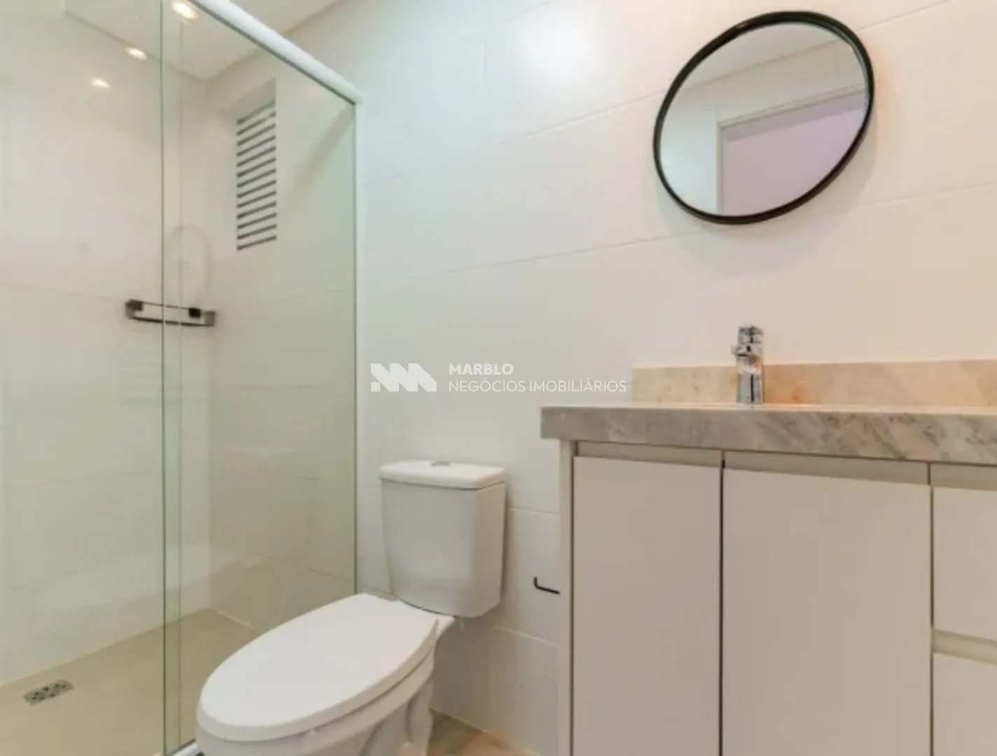 One-bedroom apartment with a washing machine in Curitiba — photo 14