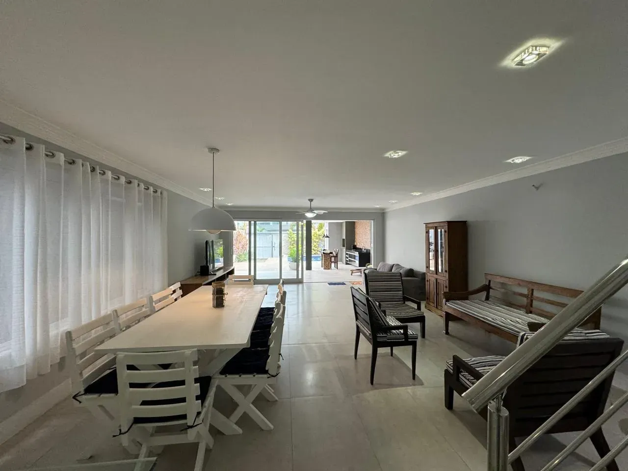 Furnished 420 m² home with gas open-plan kitchen — photo 11