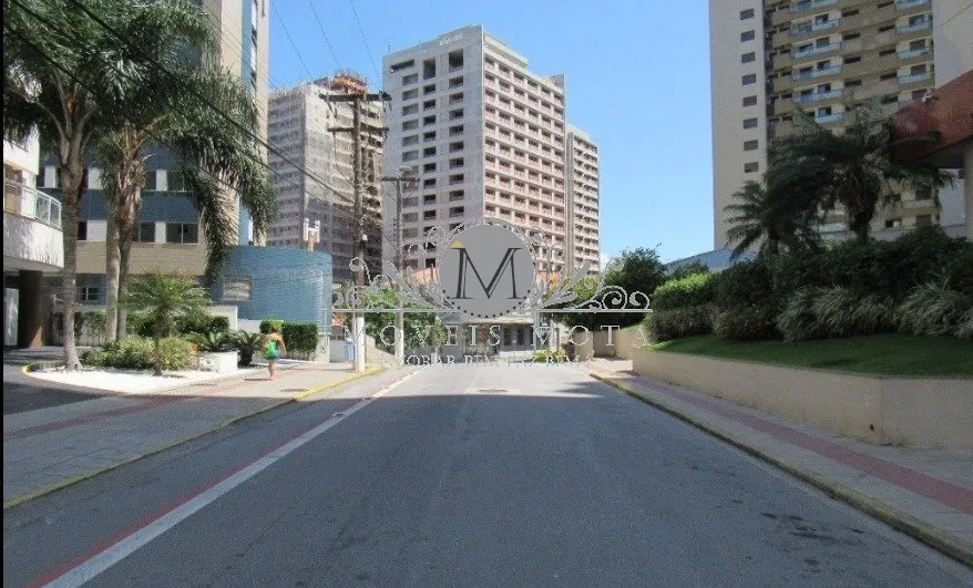 Departamento de 2 dormitorios con balcón cerrado con vidrio — photo 41