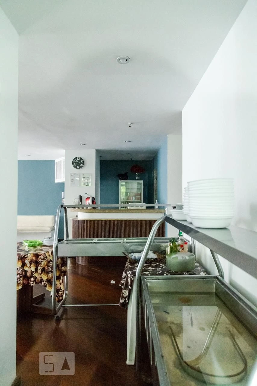 Furnished 2-bedroom apartment with a glassed-in balcony — photo 89