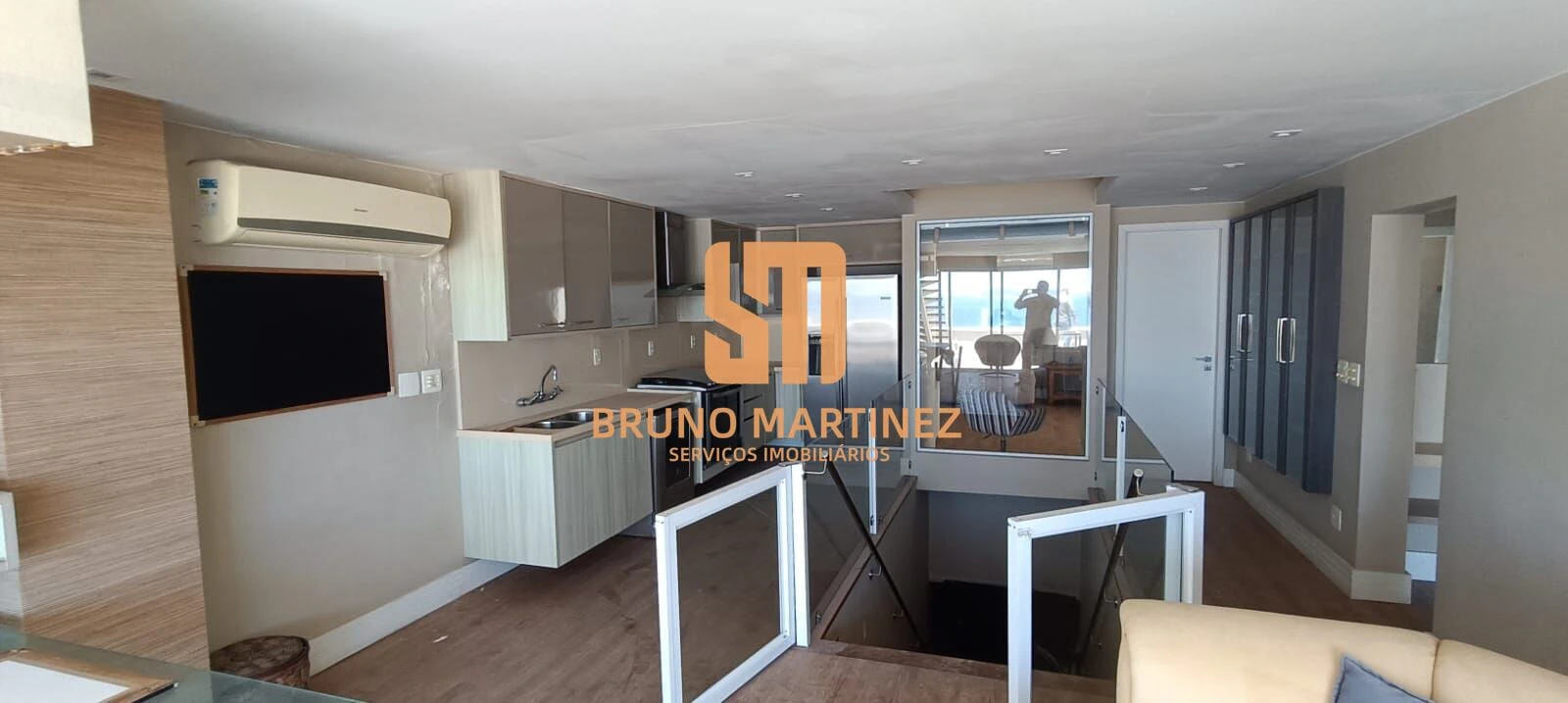501 m² apartment with 4 bedrooms and 1 parking space — photo 2