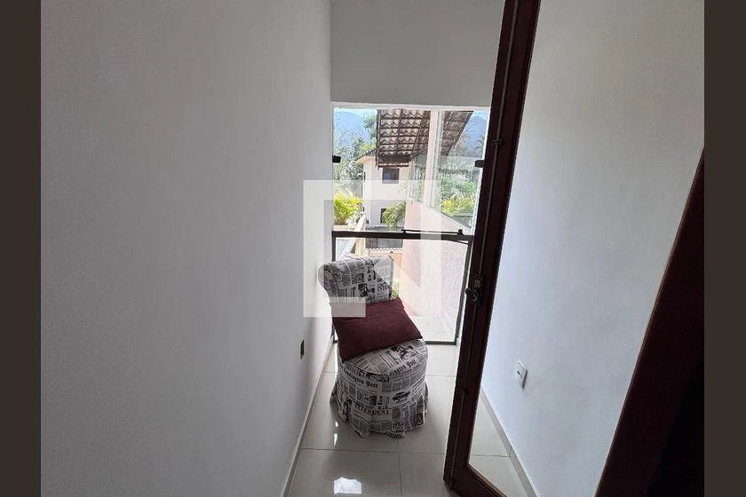 Casa sem mobília com 4 quartos e 618 m² — photo 42
