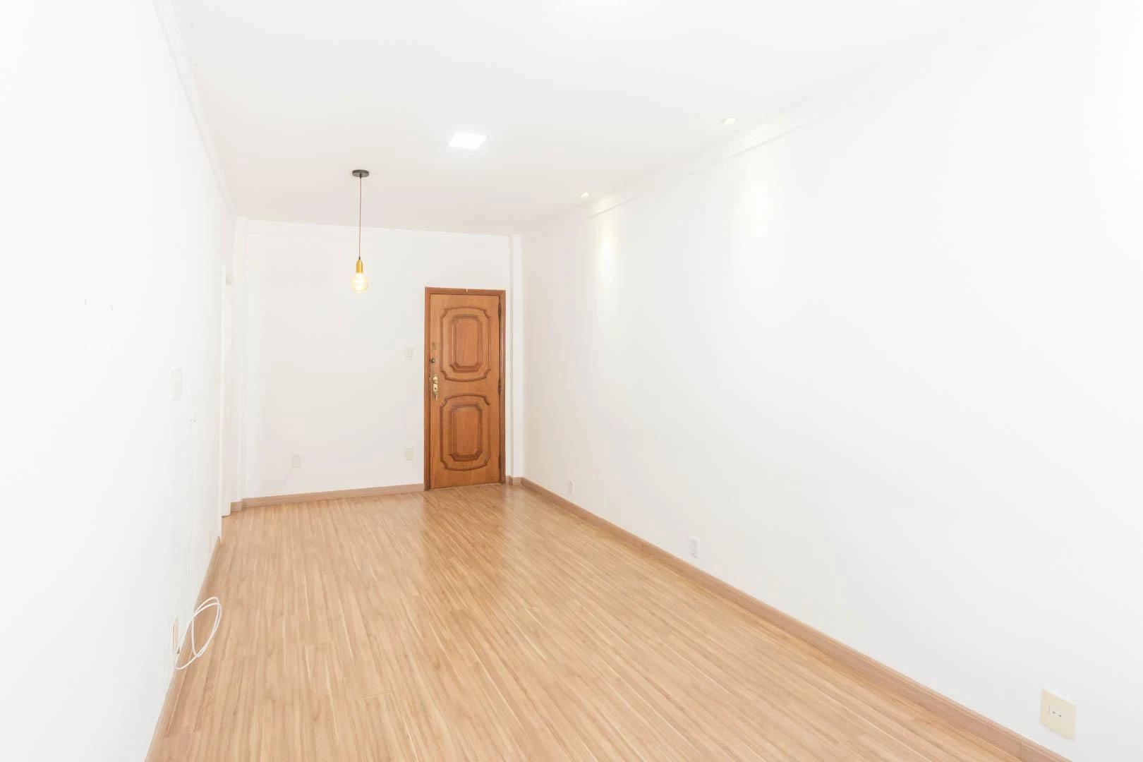 Home office in a 2-bedroom apartment, 90 m² — photo 9