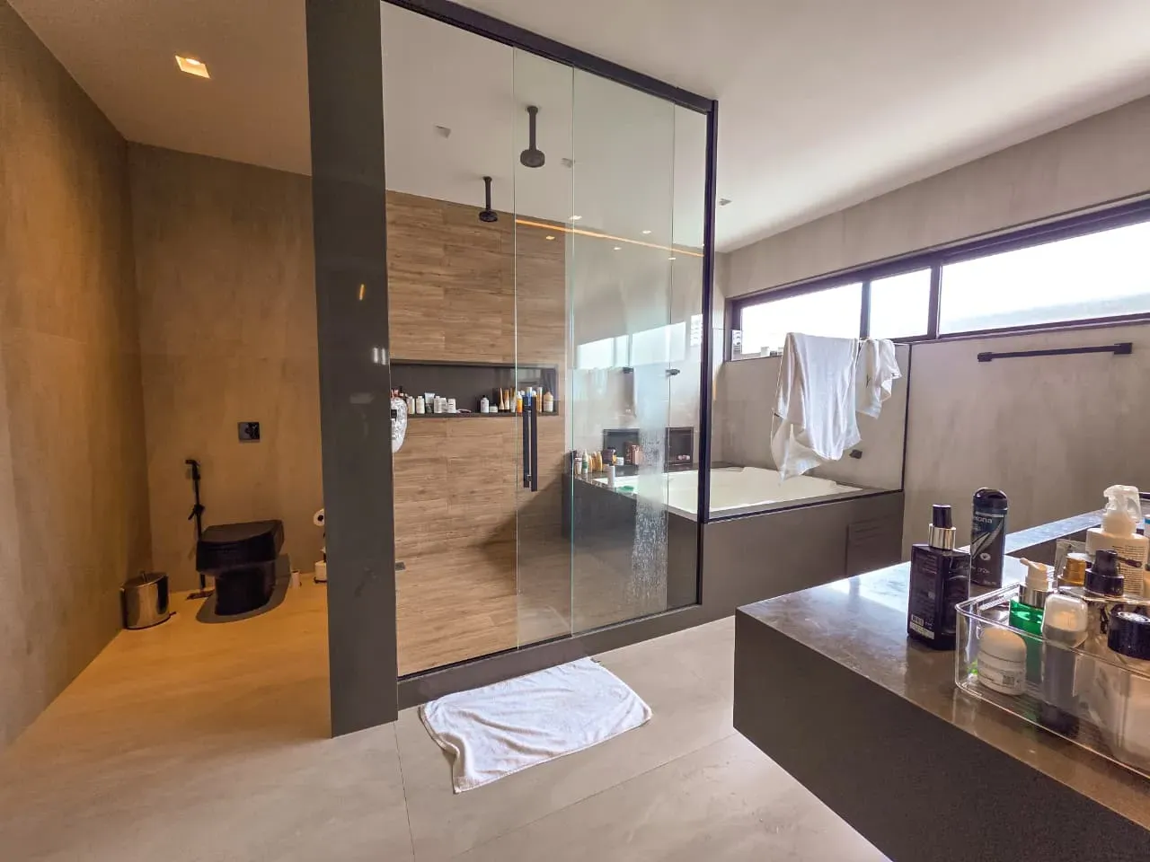 Furnished house, 920 m², with a bathtub — photo 8