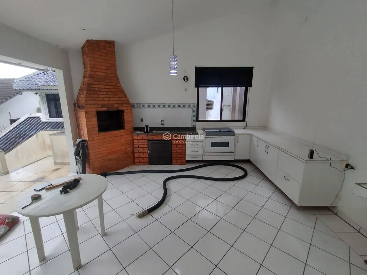 House with 4 bedrooms and 311 m² with 2 en-suites — photo 23