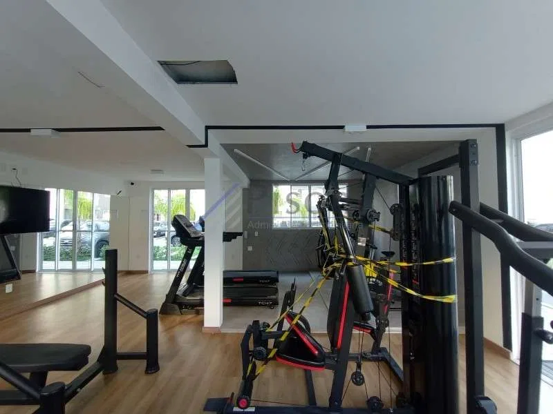 3-bedroom apartment with a glass-enclosed balcony — photo 28