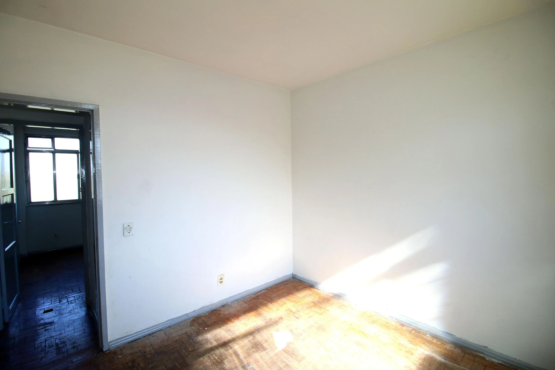 Apartamento sem mobília com 3 quartos e 1 banheiro — photo 6