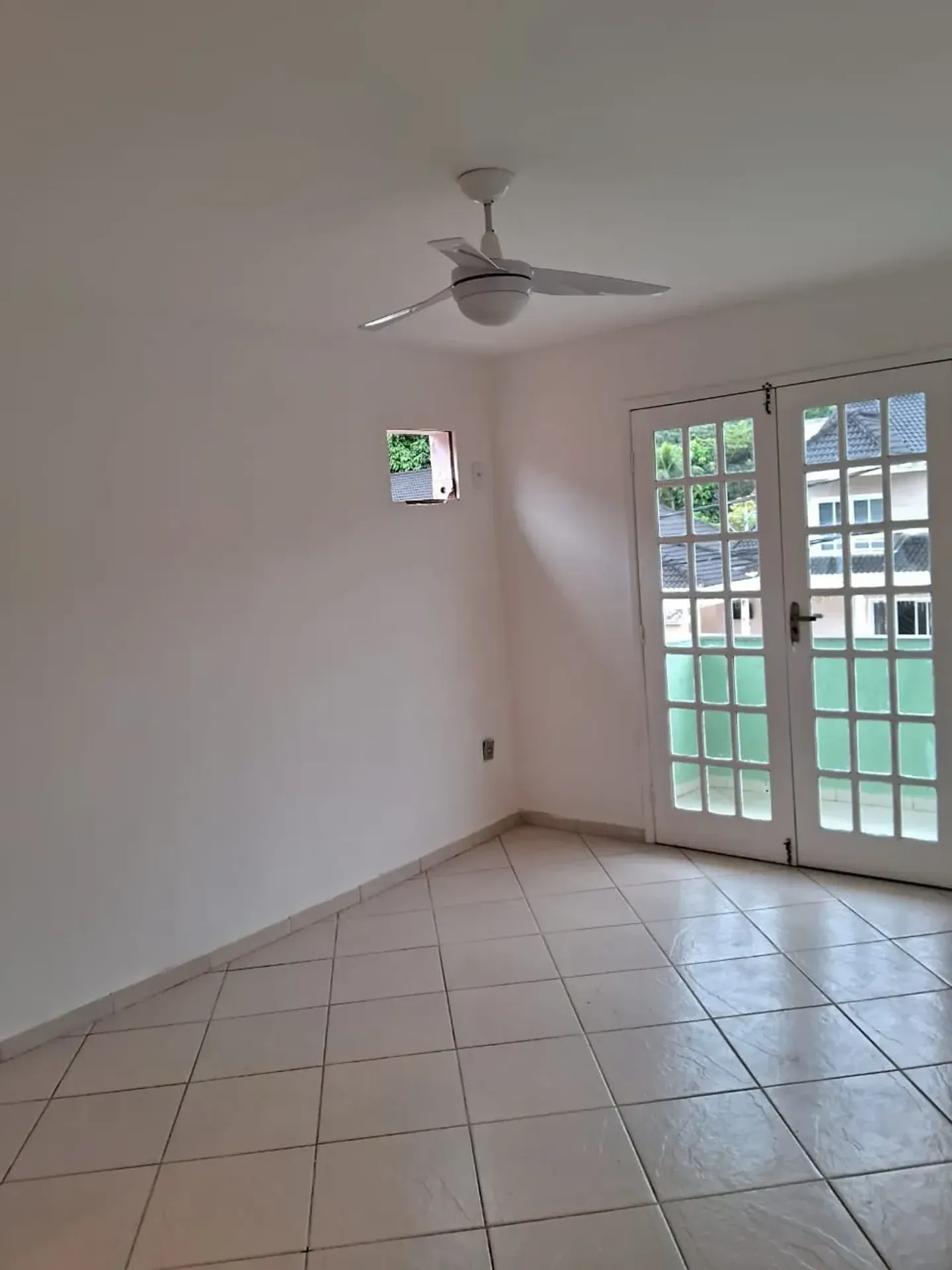 House, 250 m², with a walk-in closet — photo 21