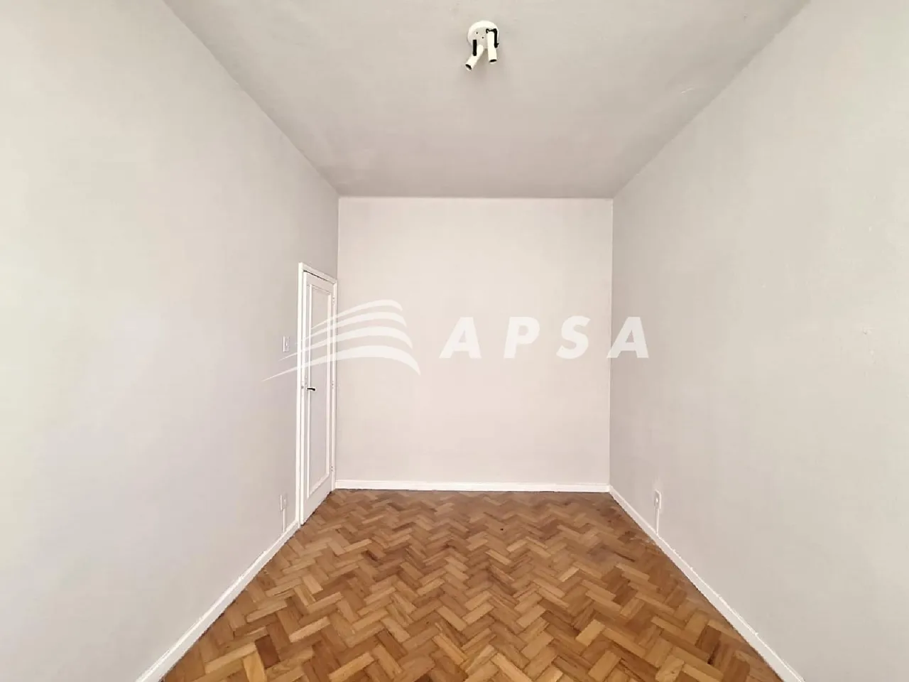 Apartamento sem mobília com 2 dormitórios e área de serviço — photo 6
