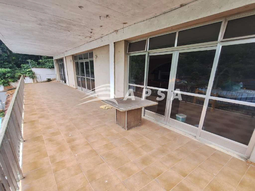 Casa sem mobília com 5 quartos e 625 m² construída — photo 5