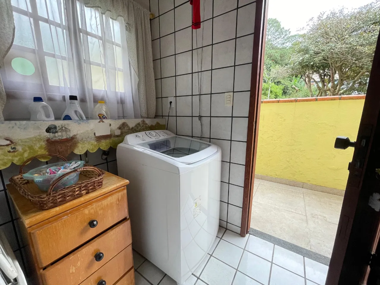 Furnished house with private garden and BBQ — photo 22