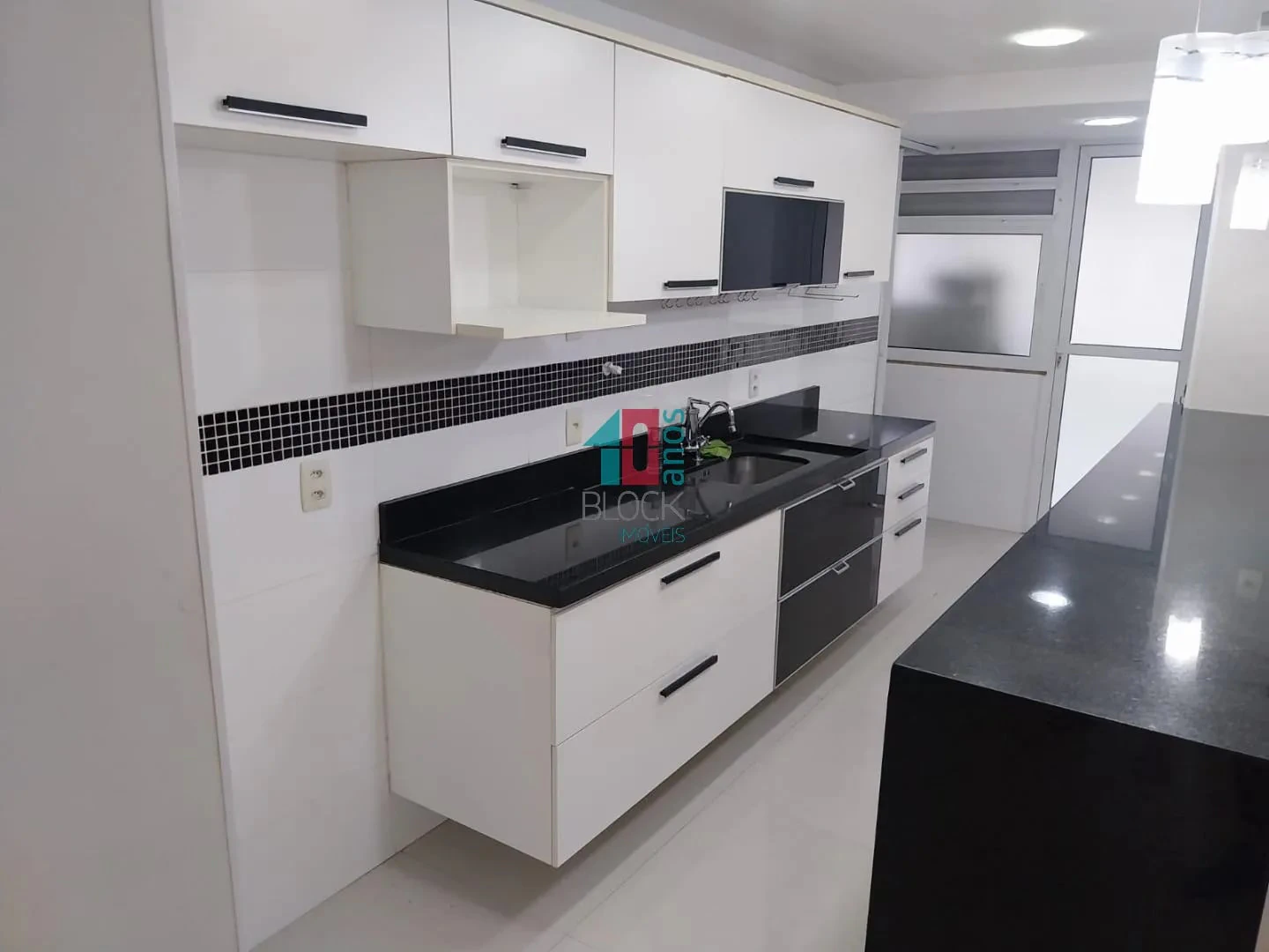 Apartment, 143 m², with a grill on the balcony — photo 2