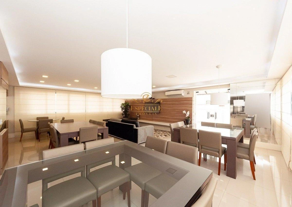 3-bedroom apartment with a bathtub — photo 6
