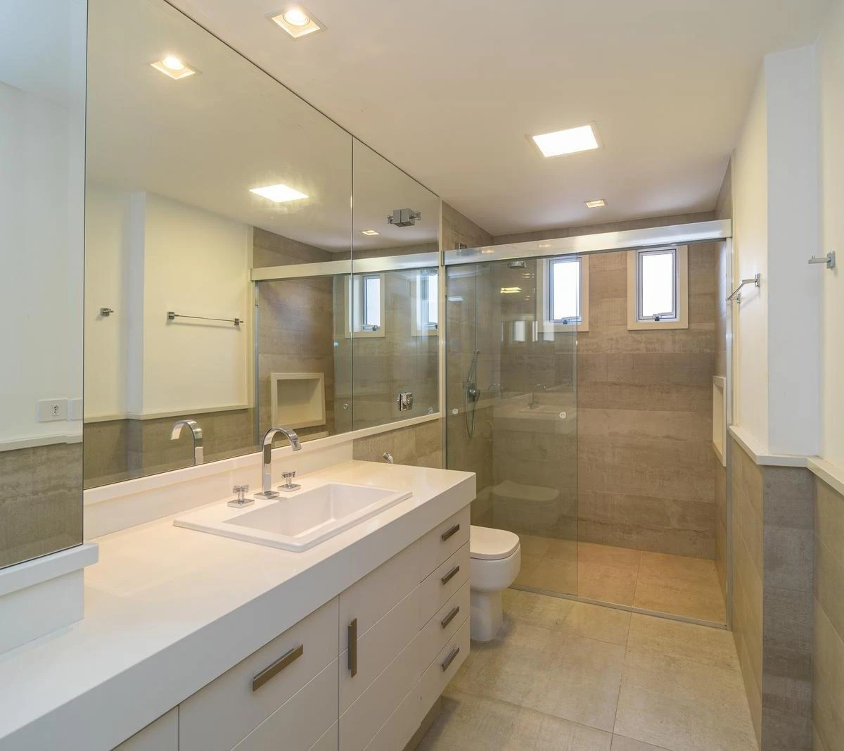 Home office in a 5-bedroom apartment, 441 m² — photo 29