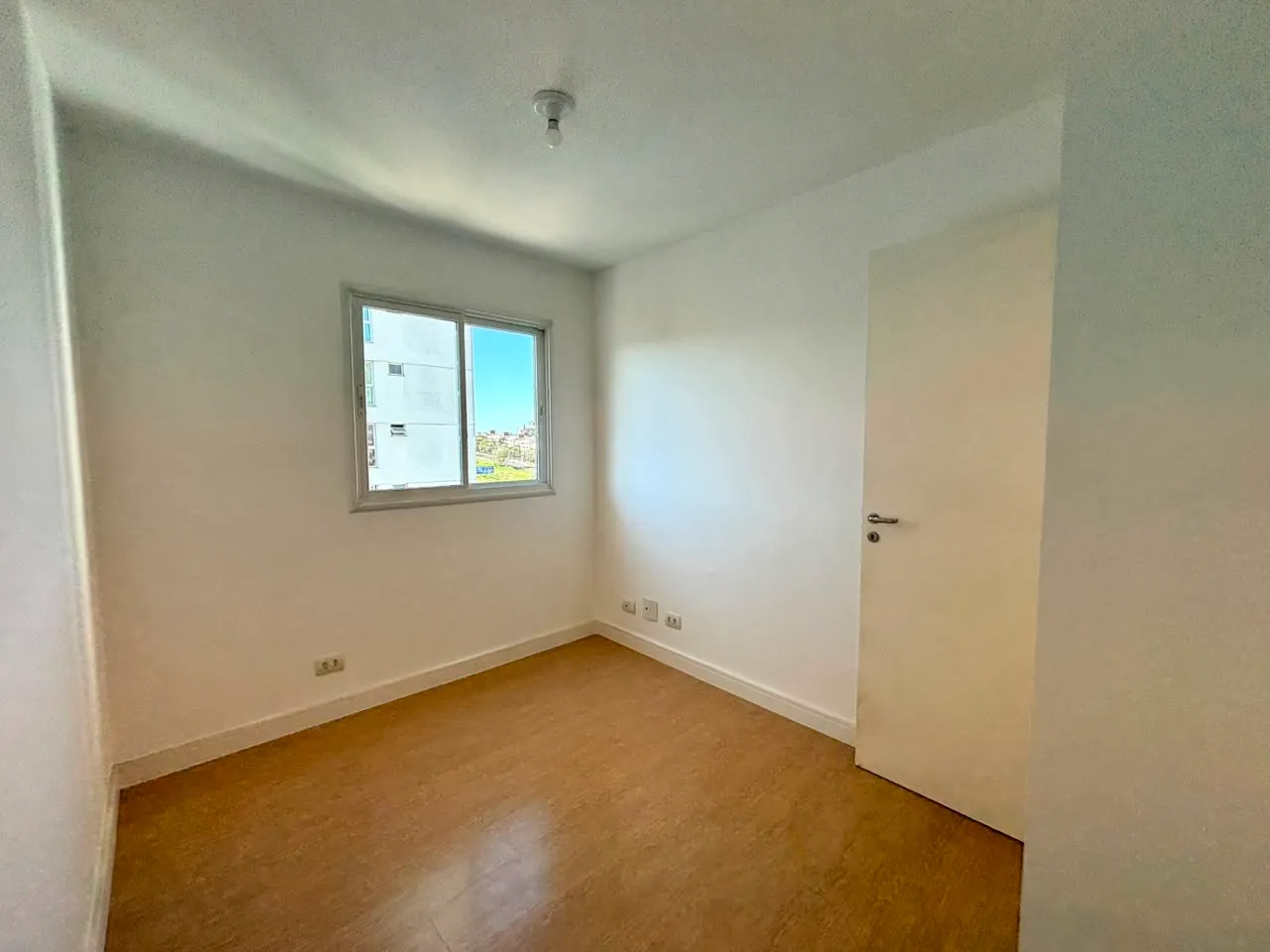 75 m² apartment with 2 bedrooms and a balcony — photo 19