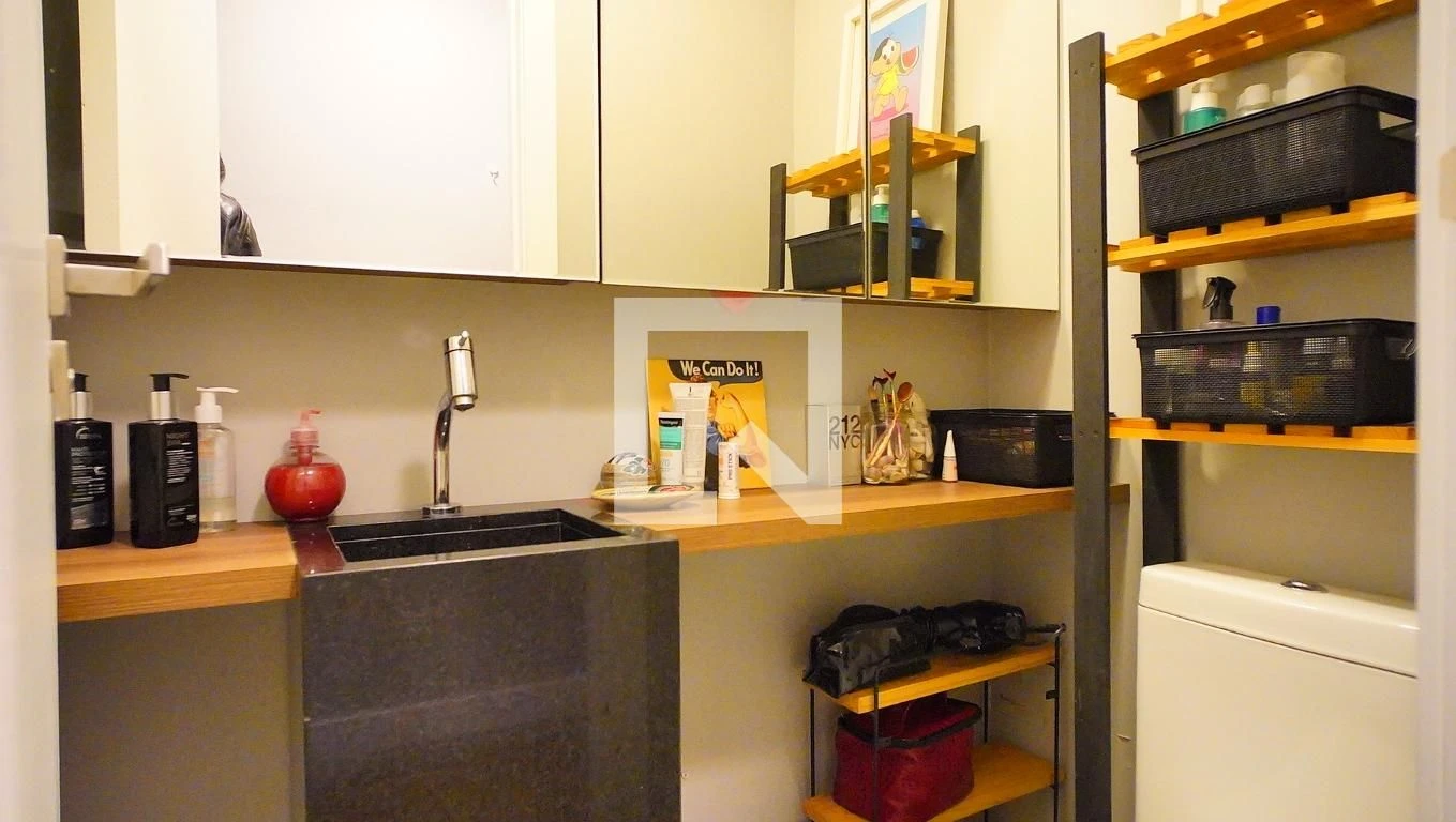 Furnished studio, 35 m², with a washing machine — photo 12