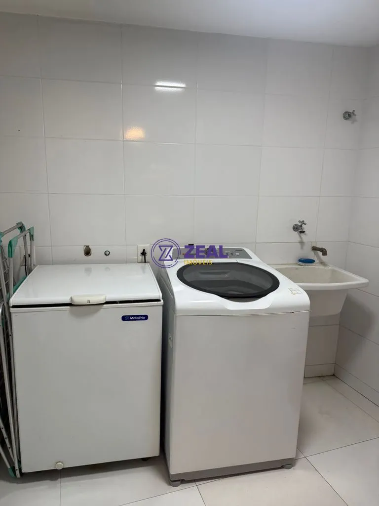 Furnished house with 4 suites and an integrated kitchen 380 m² — photo 35