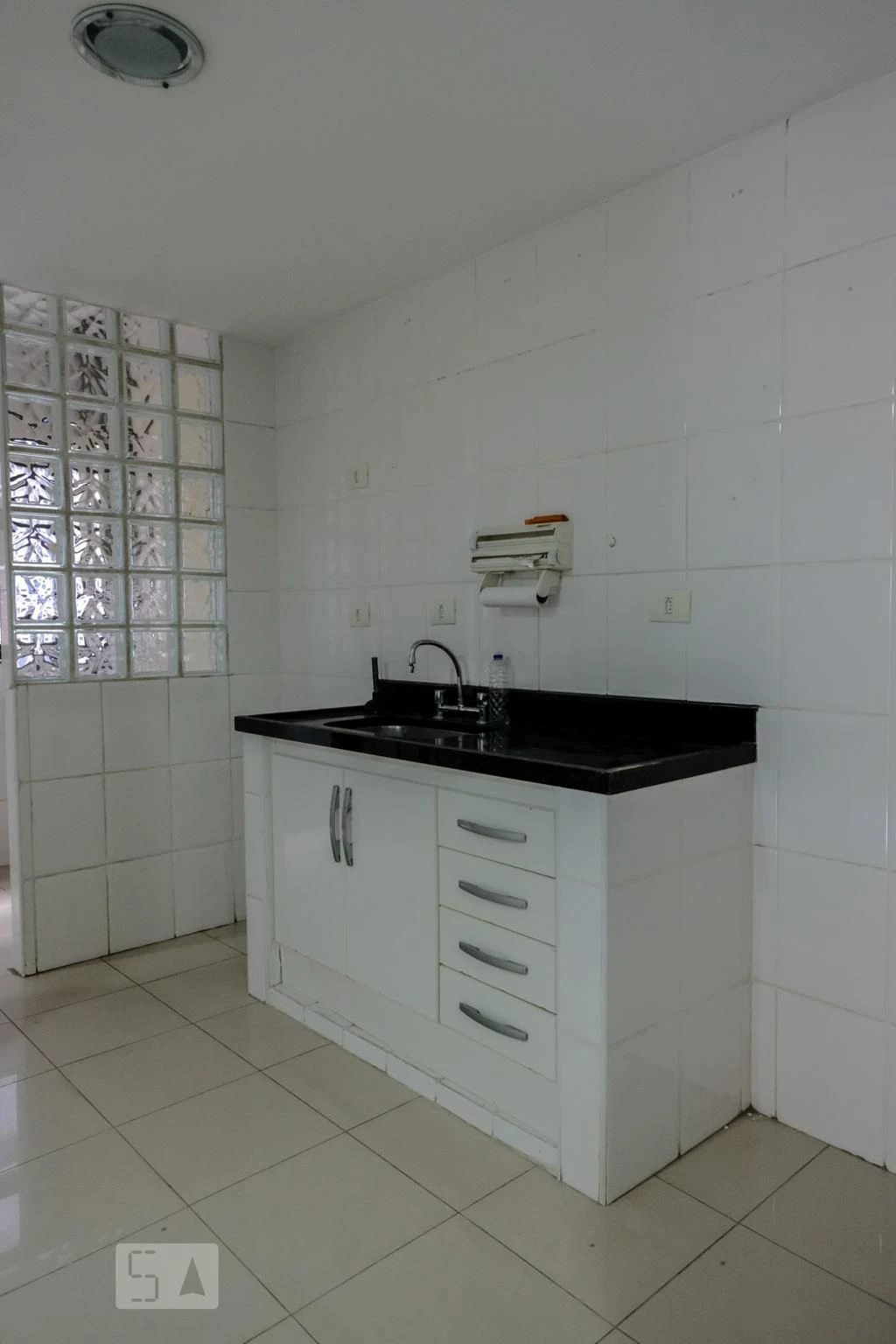 3-bedroom apartment with a mountain view — photo 44