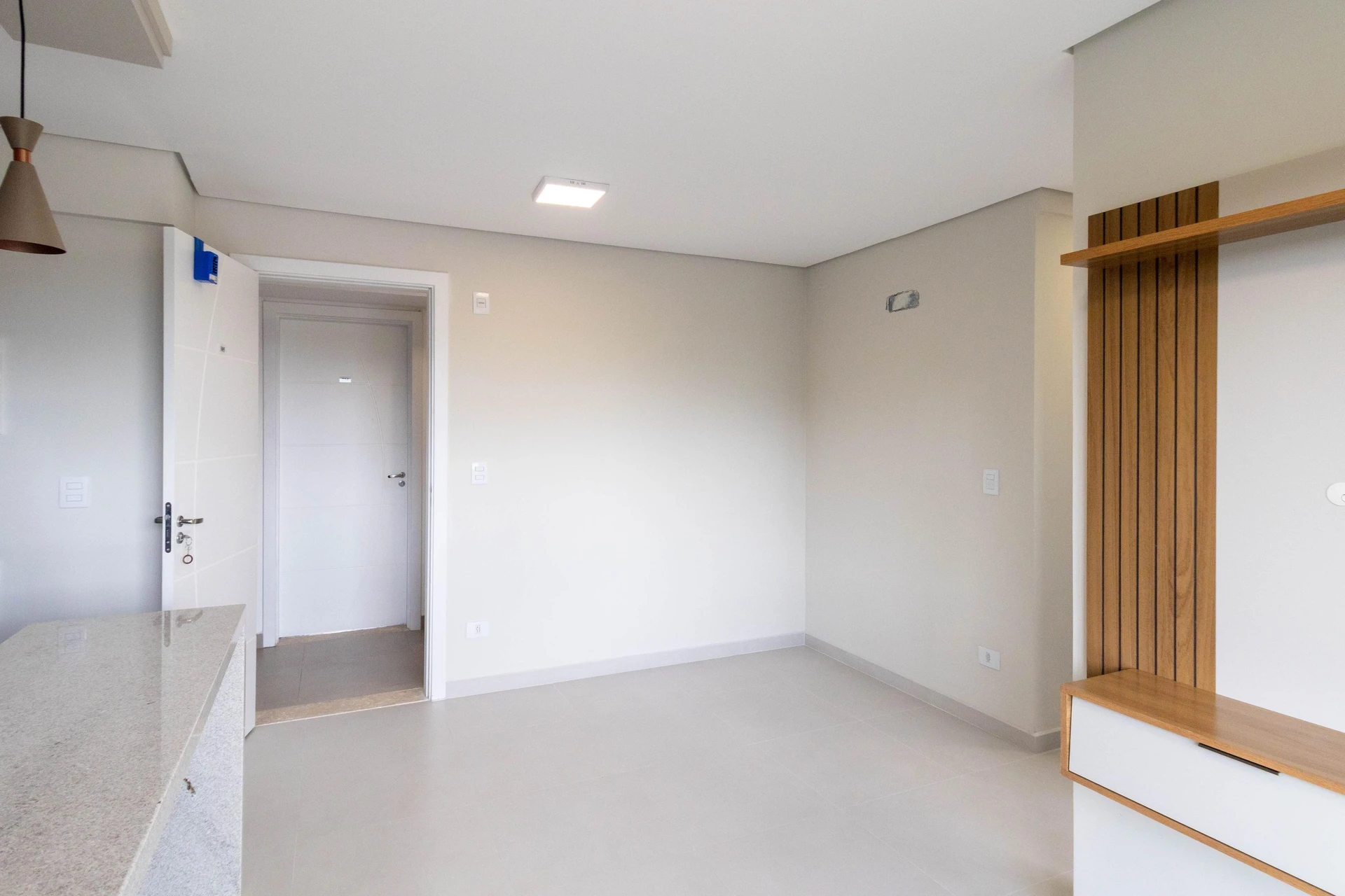 2-bedroom apartment with a home office in Curitiba — photo 29