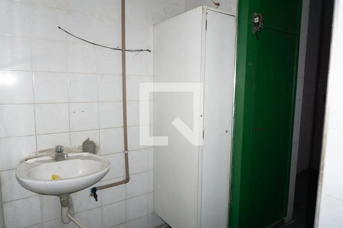 Rental house with 5 bedrooms and a closed kitchen room — photo 78
