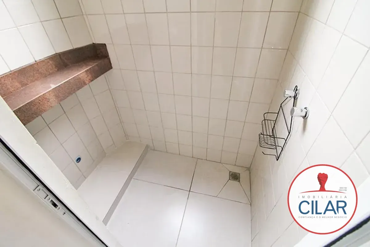 3-bedroom apartment with wood or laminate floors in Curitiba — photo 14