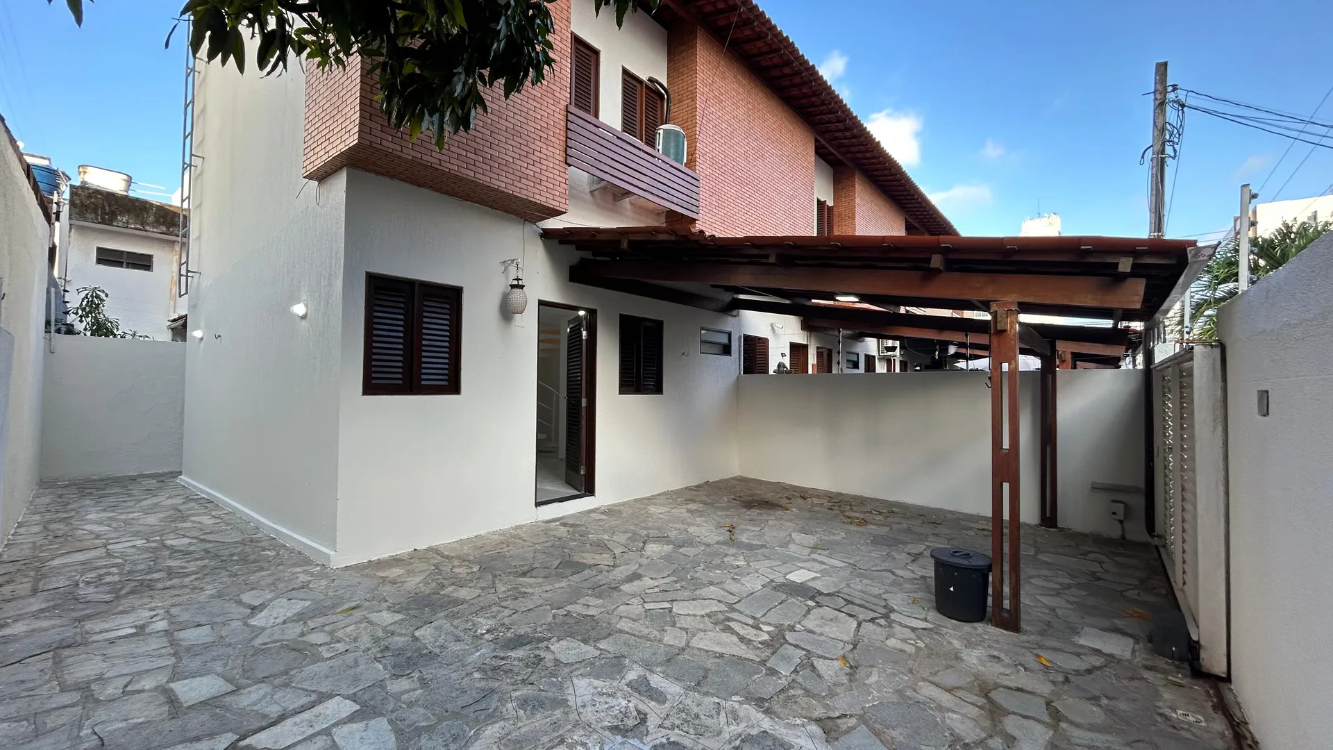 Unfurnished house with 2 bedrooms and 2 bathrooms — photo 3