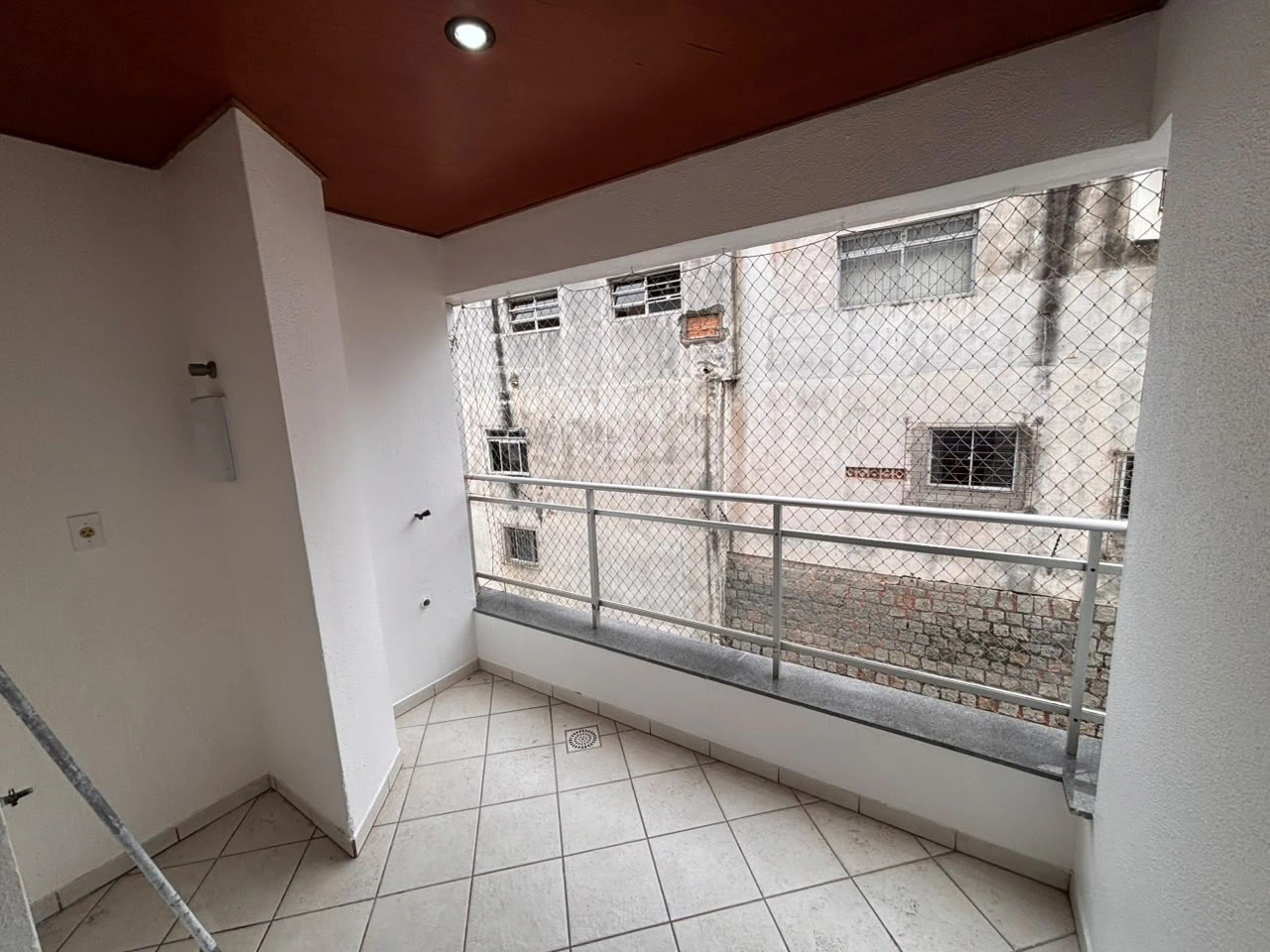 3-bedroom apartment, 1 with its own bathroom, 85 m² — photo 4