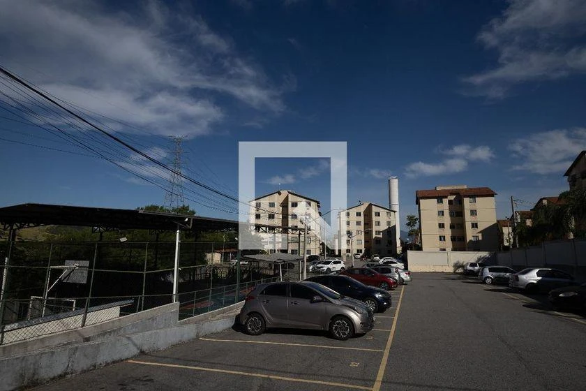 46 m² rental apartment with 2 bedrooms and glass shower — photo 35