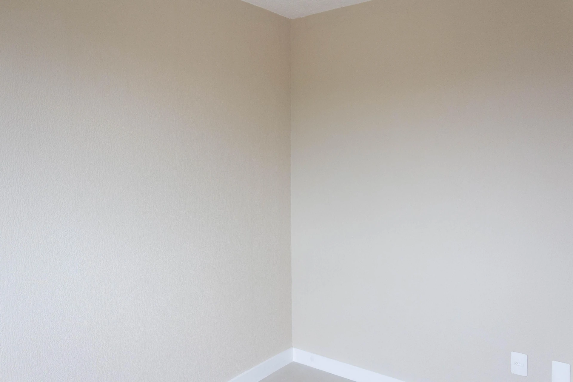2-bedroom apartment in a building with a gym — photo 21
