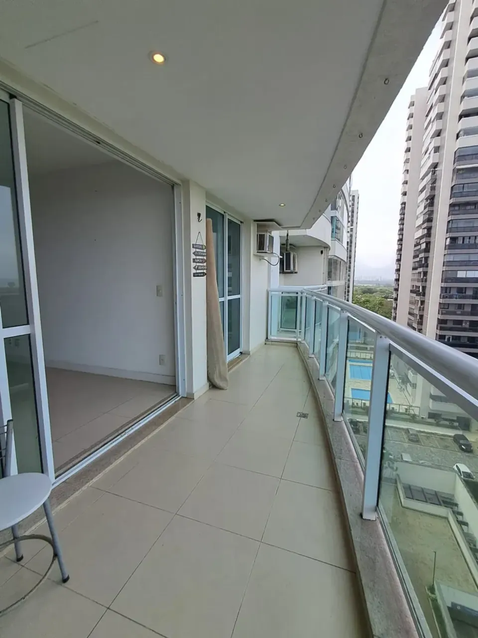 117 m² rental apartment with 3 bedrooms and 2 parking spots — photo 5